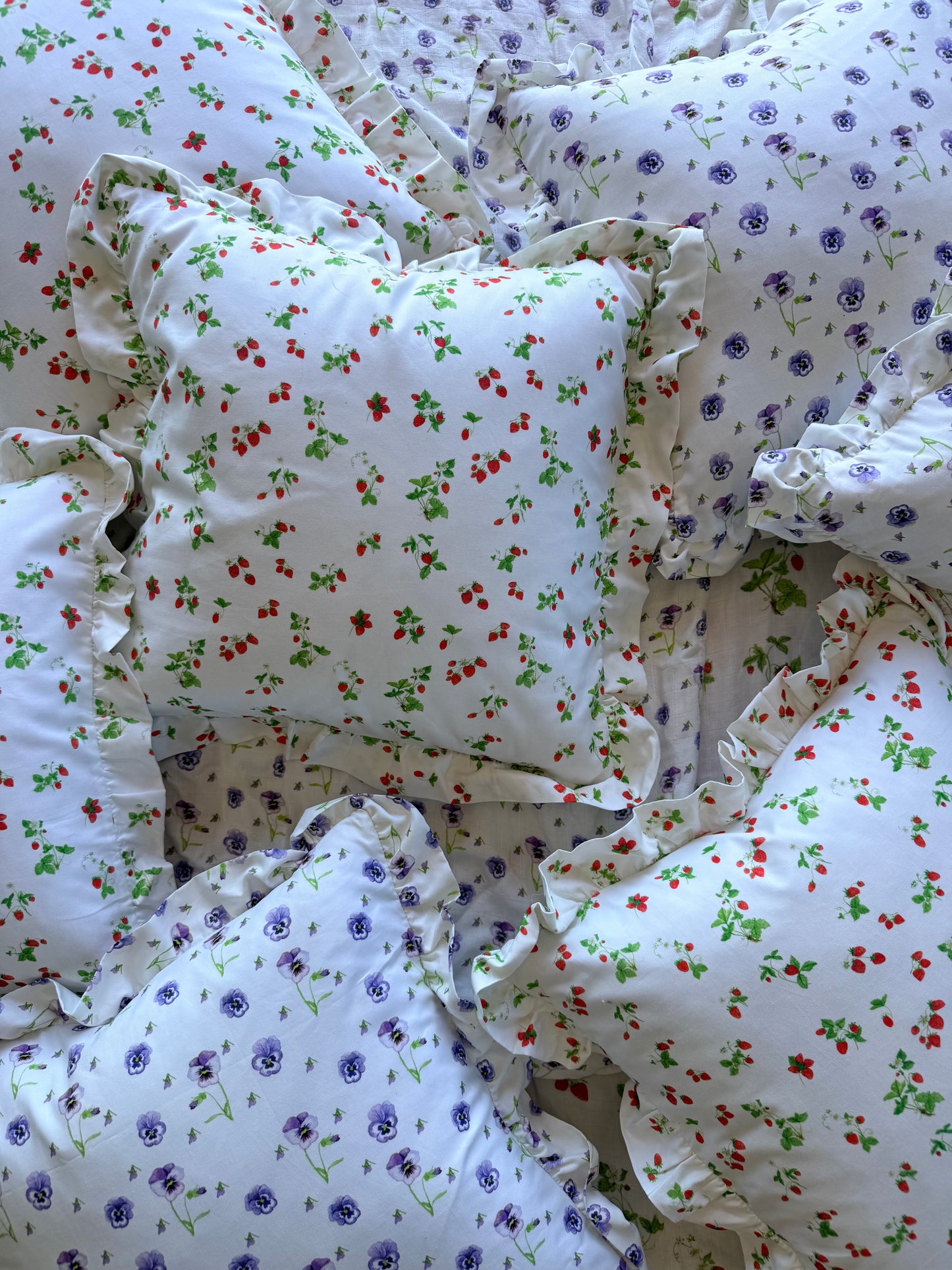 Pansy Ruffle Cushion